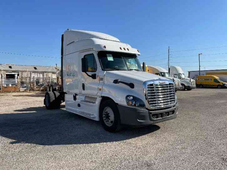 Penske Used Trucks - unit # 331839 - 2019 Freightliner CASCADIA 125