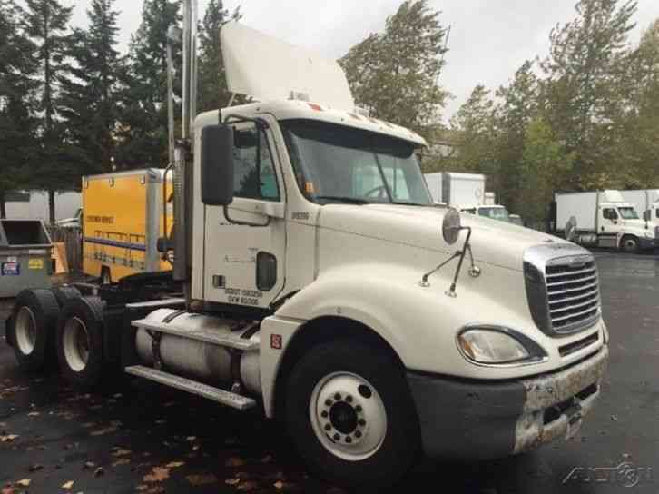 Freightliner CL12064ST-COLUMBIA 120 (2007)