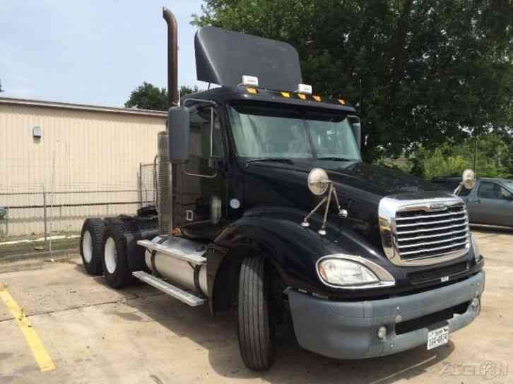 Freightliner CL12064ST-COLUMBIA 120 (2008)