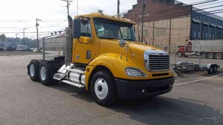 Freightliner CL12064ST-COLUMBIA 120 (2009)