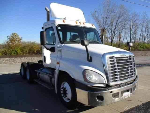 Freightliner CA12564DC - CASCADIA (2010)