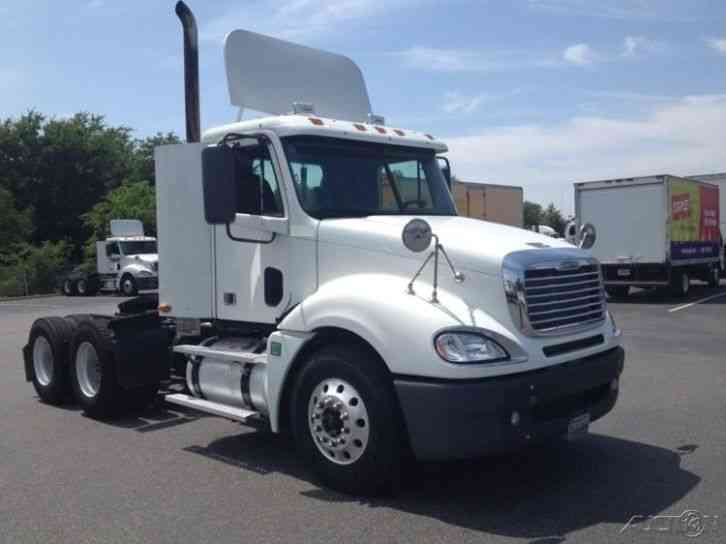 Freightliner CL12064ST-COLUMBIA 120 (2009)