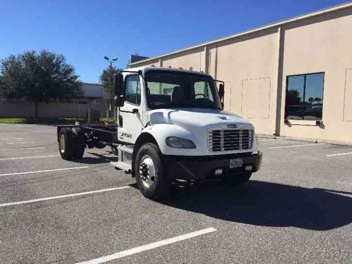 Freightliner BUSINESS CLASS M2 106 (2010)