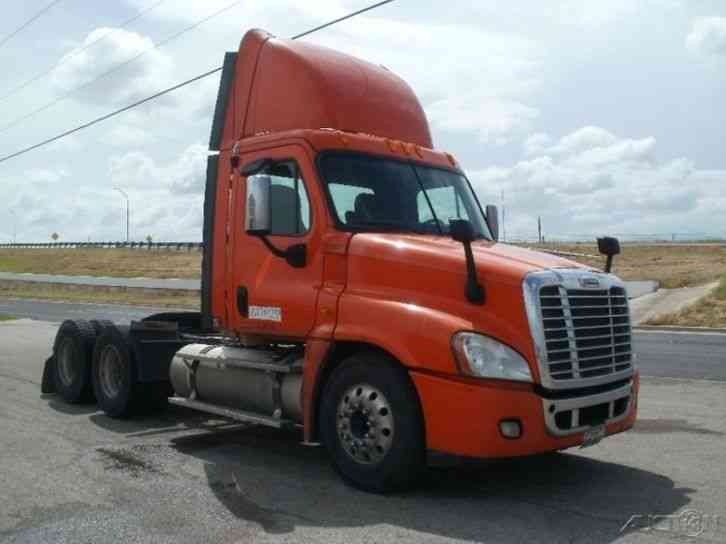 Freightliner CA12564DC - CASCADIA (2010)