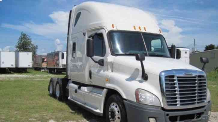 Freightliner CA12564DC - CASCADIA (2010)