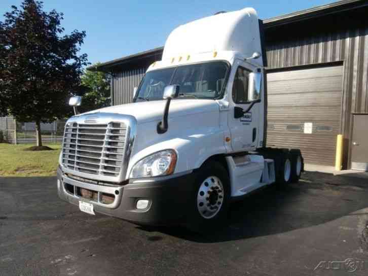 Freightliner CA12564DC - CASCADIA (2009)