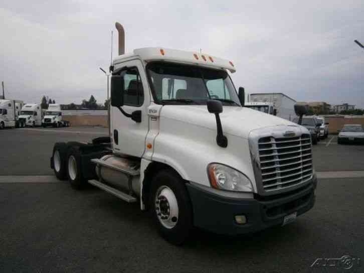 Freightliner CA12564DC - CASCADIA (2010)