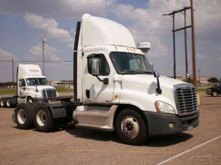 Freightliner CA12564DC - CASCADIA (2010)