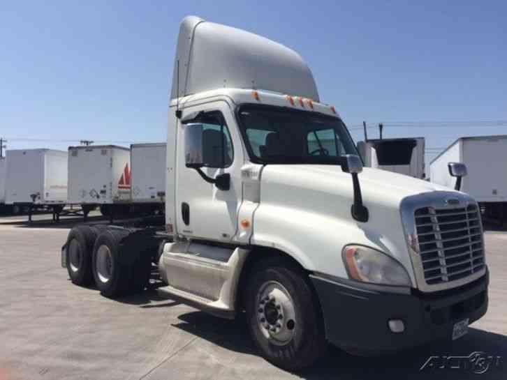 Freightliner CA12564DC - CASCADIA (2010)