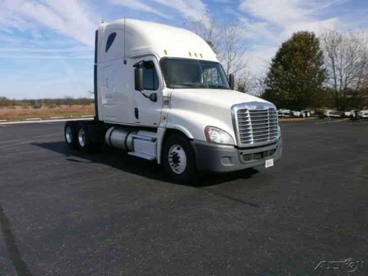 Freightliner CA12564DC - CASCADIA (2012)