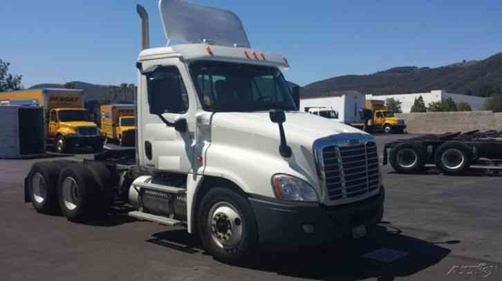 Freightliner CA12564DC - CASCADIA (2011)