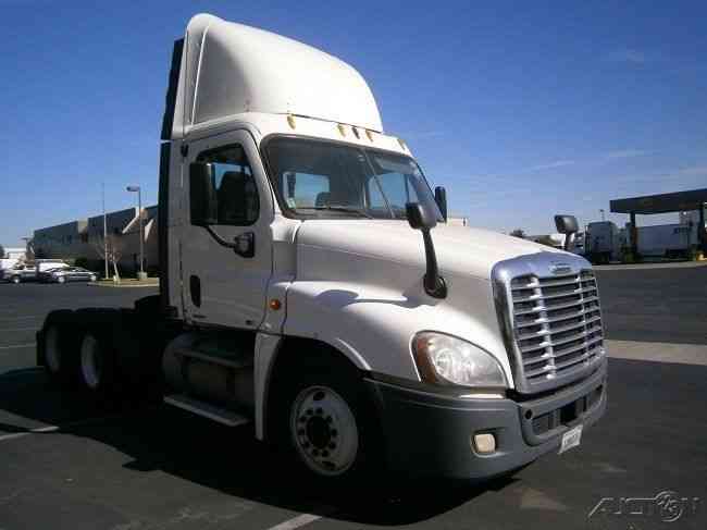 Freightliner CA12564DC - CASCADIA (2011)