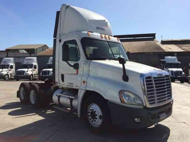 Freightliner CA12564DC - CASCADIA (2011)