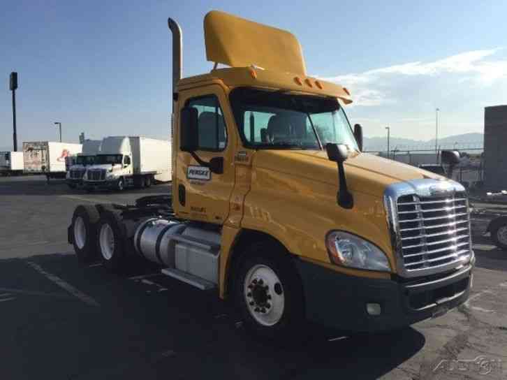 Freightliner CA12564DC - CASCADIA (2011)