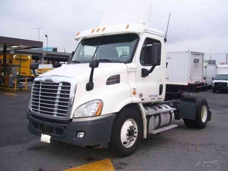 Freightliner CA11342DC - CASCADIA (2011)