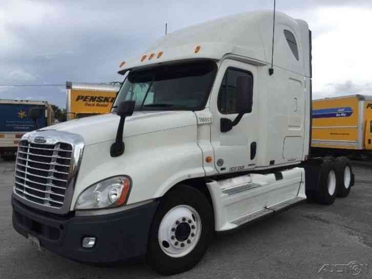 Freightliner CA12564DC - CASCADIA (2011)