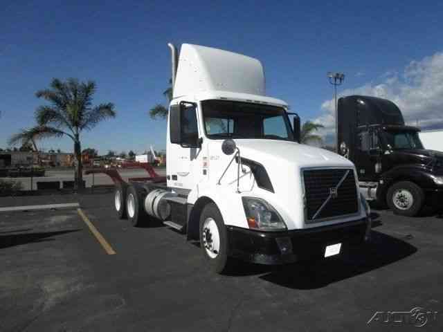 Volvo VNL64T300 (2011)