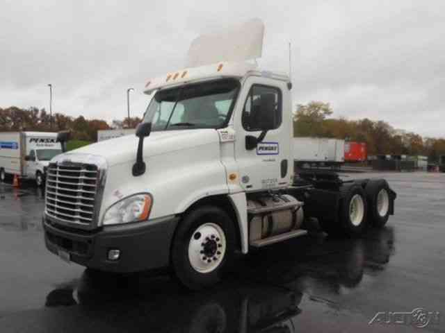 Freightliner CA12564DC - CASCADIA (2011)