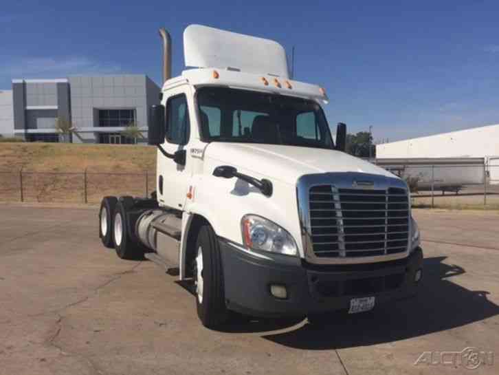 Freightliner CA12564DC - CASCADIA (2011)