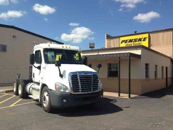 Freightliner CA12564DC - CASCADIA (2011)