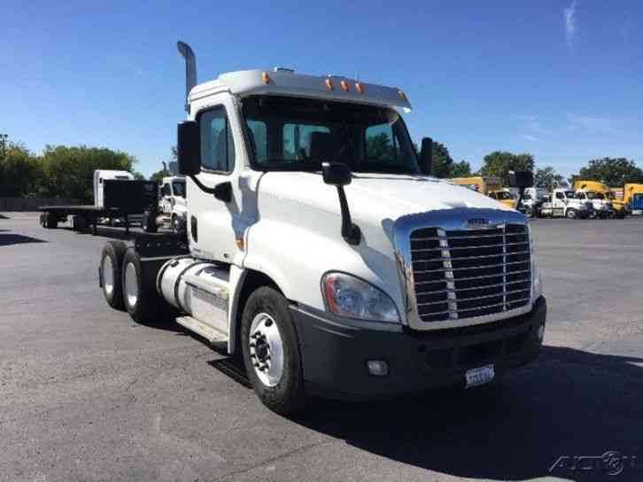 Freightliner CA12564DC - CASCADIA (2011)