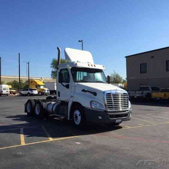 Freightliner CA12564DC - CASCADIA (2011)