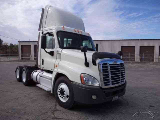 Freightliner CA12564DC - CASCADIA (2011)