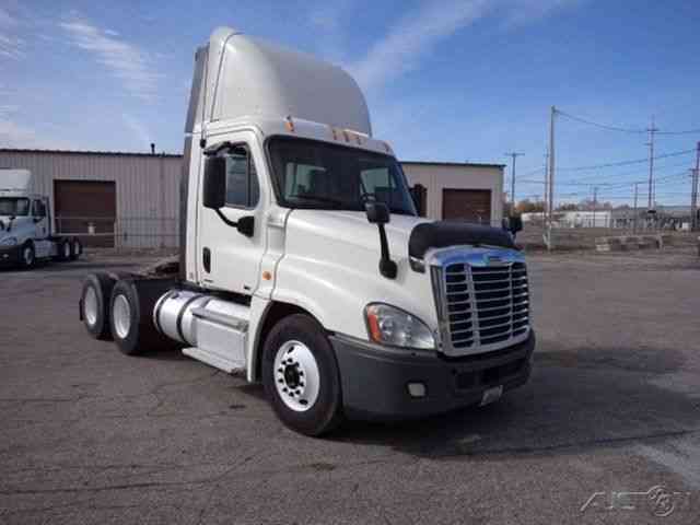 Freightliner CA12564DC - CASCADIA (2011)