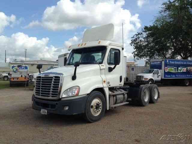 Freightliner CA12564DC - CASCADIA (2011)