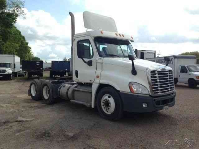 Freightliner CA12564DC - CASCADIA (2011)