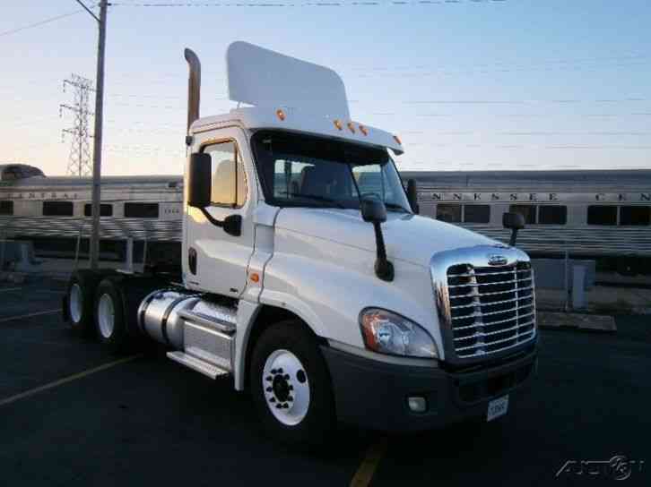 Freightliner CA12564DC - CASCADIA (2011)