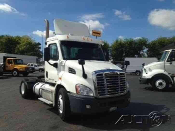 Freightliner CA11342DC - CASCADIA (2011)