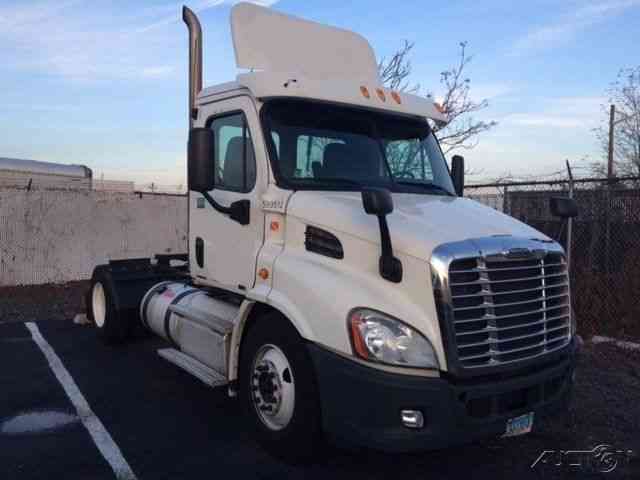 Freightliner CA11342DC - CASCADIA (2011)