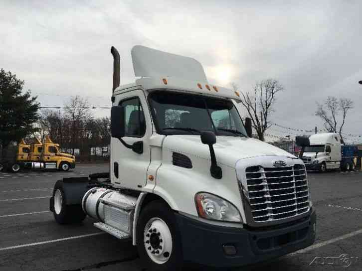 Freightliner CA11342DC - CASCADIA (2011)