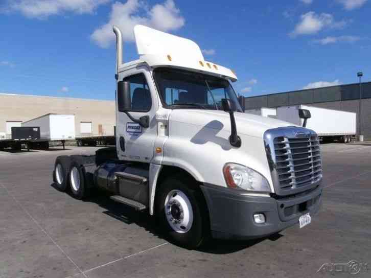 Freightliner CA12564DC - CASCADIA (2011)