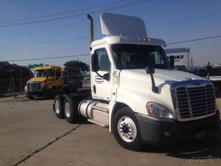 Freightliner CA12564DC - CASCADIA (2011)