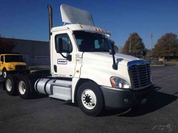 Freightliner CA12564DC - CASCADIA (2011)