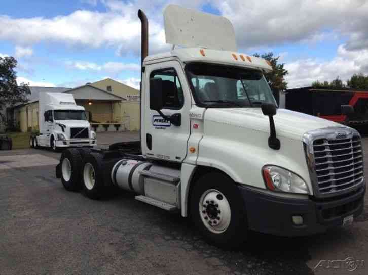 Freightliner CA12564DC - CASCADIA (2011)