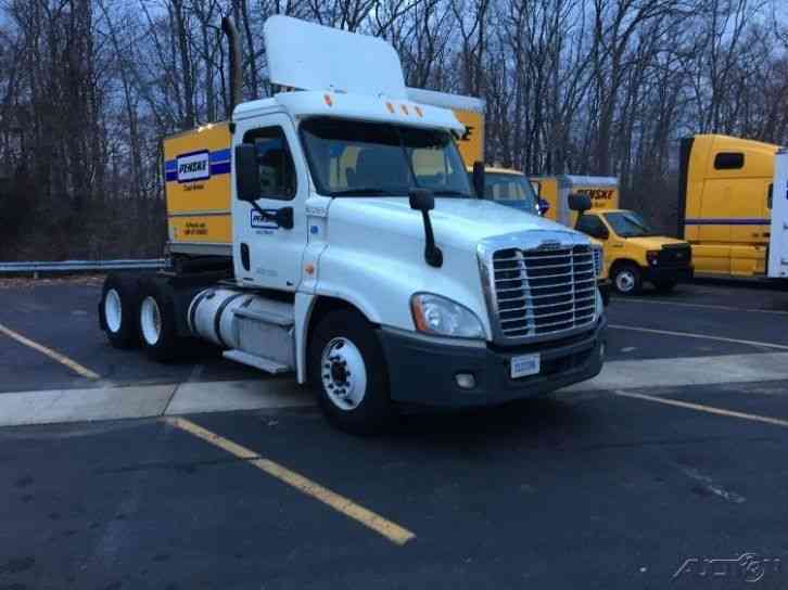 Freightliner CA12564DC - CASCADIA (2011)