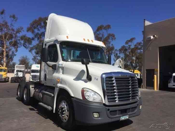 Freightliner CA12564DC - CASCADIA (2011)