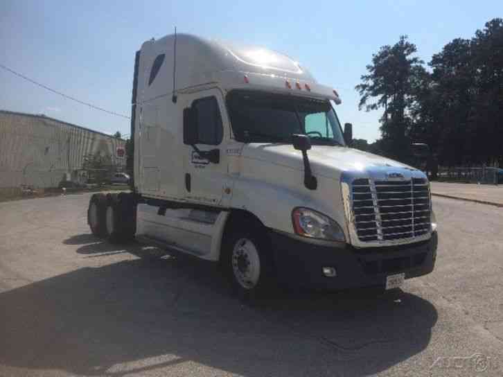 Freightliner CA12564DC - CASCADIA (2011)