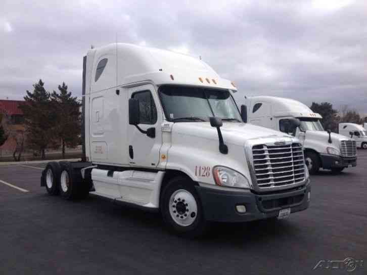 Freightliner CA12564DC - CASCADIA (2011)