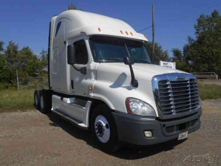 Freightliner CA12564DC - CASCADIA (2011)