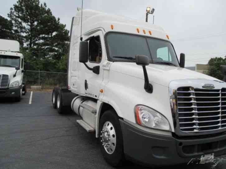 Freightliner CA12564DC - CASCADIA (2011)