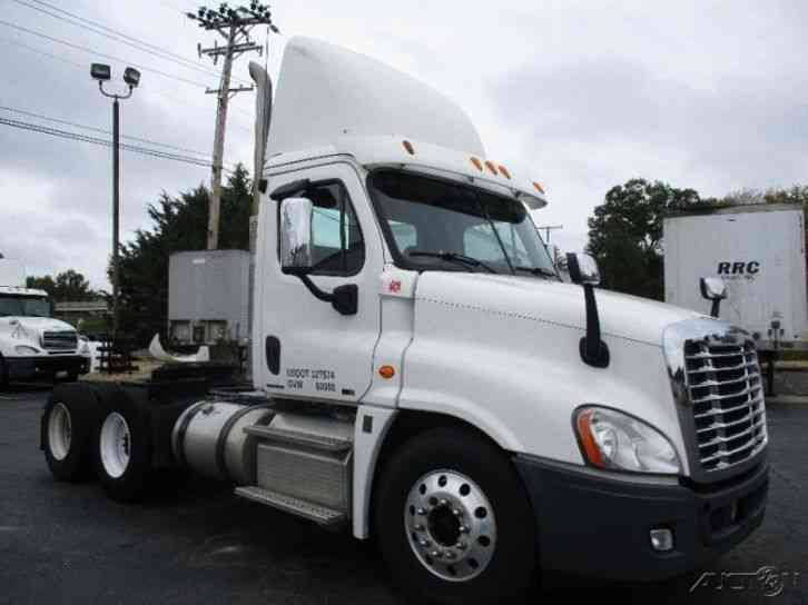 Freightliner CA12564DC - CASCADIA (2012)