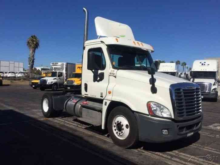 Freightliner CA12542DC - CASCADIA (2012)