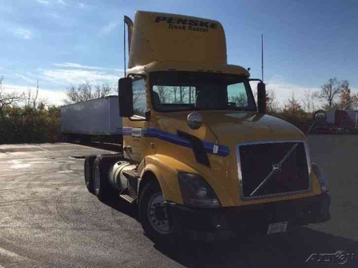 Volvo VNL64T300 (2012)