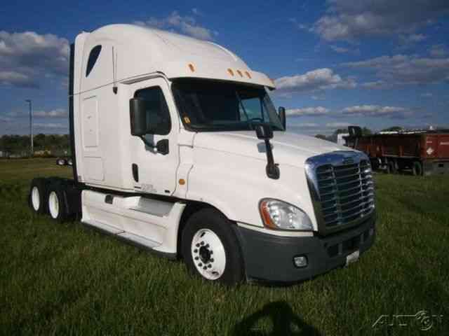 Freightliner CA12564DC - CASCADIA (2012)