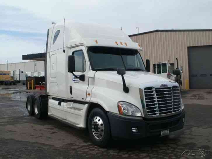 Freightliner CA12564DC - CASCADIA (2012)