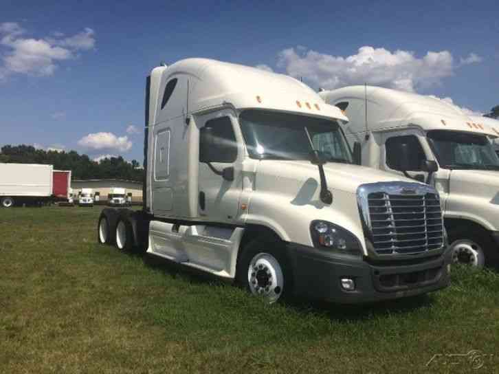 Freightliner CA12564DC - CASCADIA (2012)